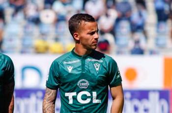 VIDEO | Descontrolado: la doble agresión que le significó la roja a jugador de Santiago Wanderers