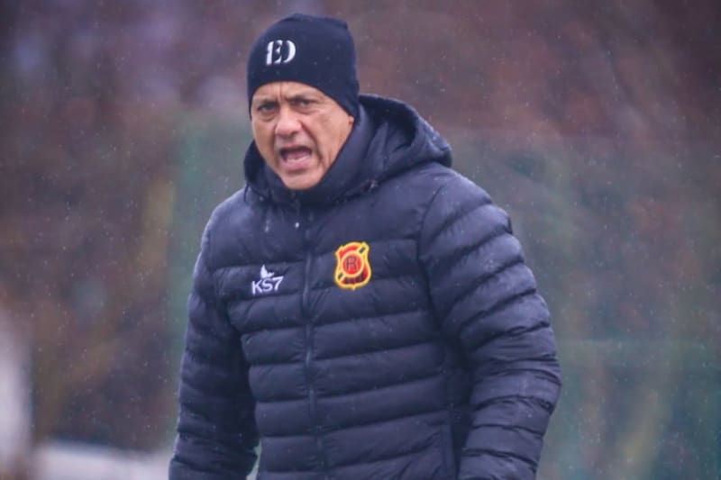 El DT de Rangers ha ido considerando cada vez menos a Ribas. Foto: Prensa Rangers.