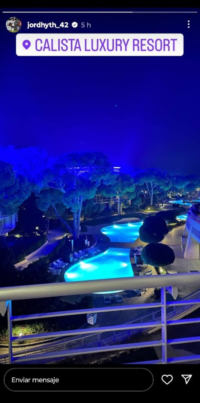 El lujoso hotel en el que se queda Jordhy Thompson en Turquía.