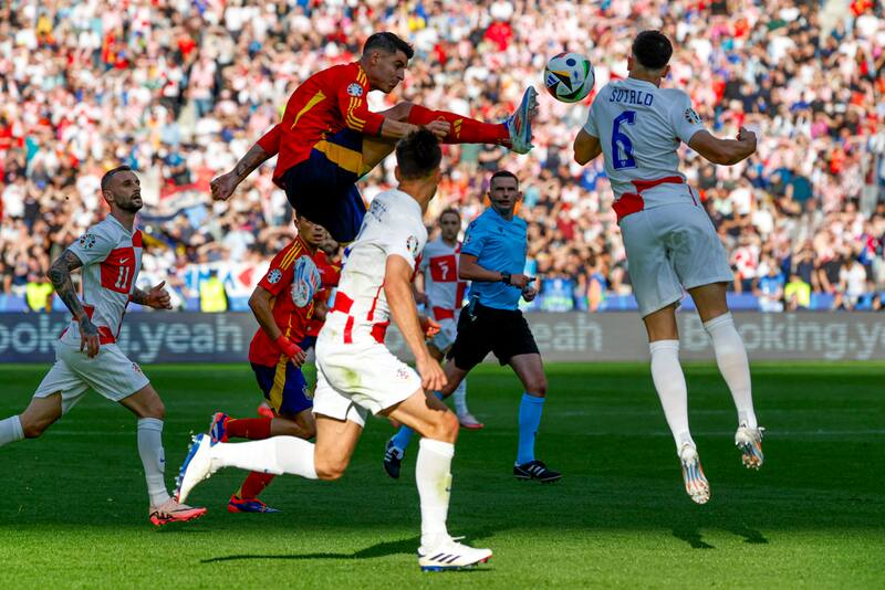 España venció 3-0 a Croacia en el partido más atractivo del sábado. (Foto: EFE)