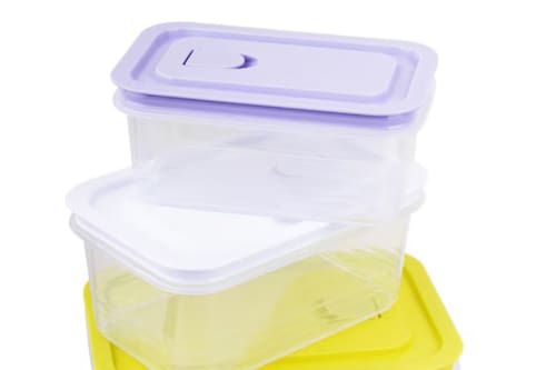 Ni bicarbonato ni limón: este el truco que te ayudará a eliminar el mal olor impregnado en tus recipientes plásticos