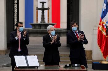 Convención Constitucional: Piñera firma decreto de inicio y le recuerda que su misión no es gobernar ni legislar