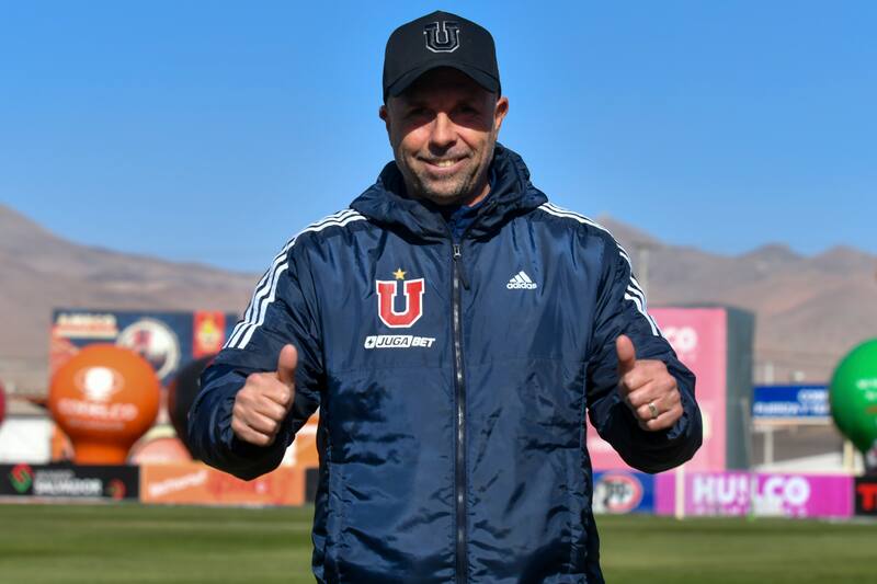 El entrenador de Universidad de Chile, Gustavo Alvarez.