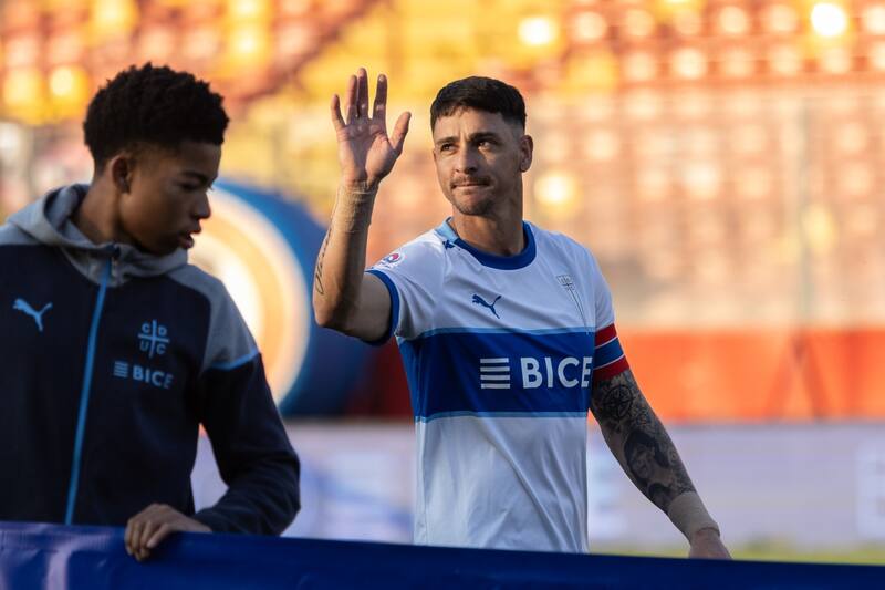 , delantero de la Universidad Católica. Foto: Felipe Escobedo (@delrio.fotos).