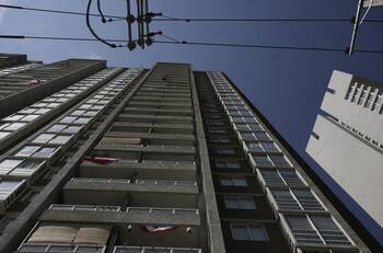 Niña de 14 años amortiguó caída de bebé de 3 años que cayó de un piso 14 en Quinta Normal