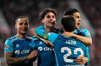 Programación: Los dos partidos de semifinales de Conference League que se juegan hoy