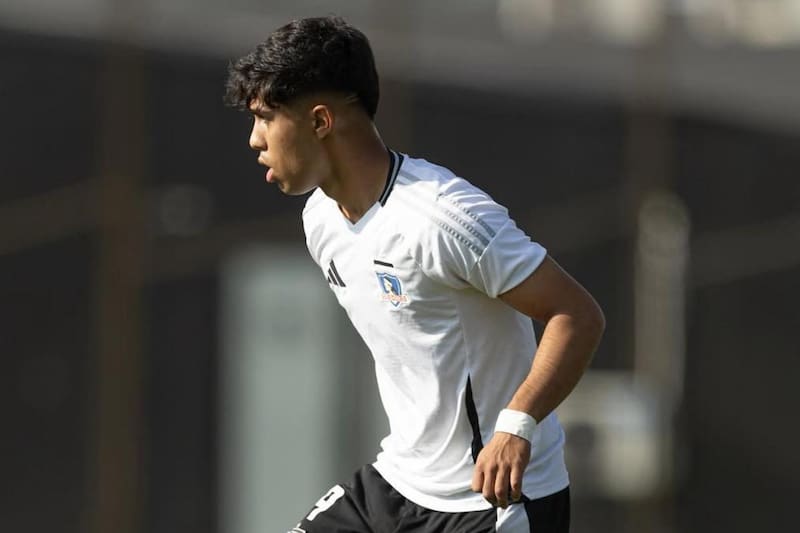 El delantero fue incluido en la citación frente a Unión Española, en reemplazo del lesionado Salomón Rodríguez. Foto: Colo Colo Oficial.