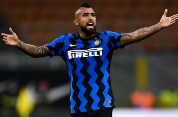 Periodista italiano destrozó a Arturo Vidal por su nivel en Inter de Milán: "Es un jugador importante pero ya no tiene esa explosividad"