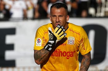 “¿Son de una cara o son doble cara? Te soban el lomo y después nada; eso me molesta del fútbol"