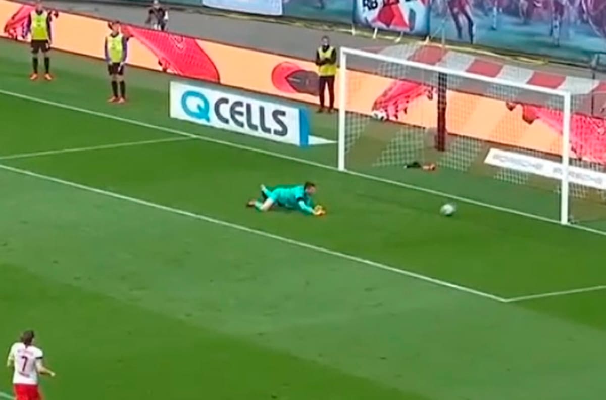 ¡Increíble! Jarstein y un autogol insólito que pone en ventaja al Leipzig