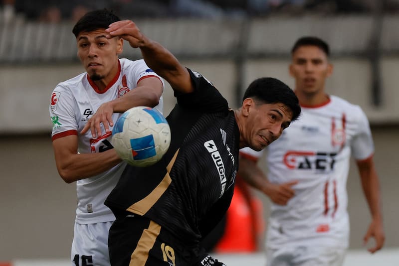 El lateral está cerca de Wanderers. Foto: Agencia Aton.