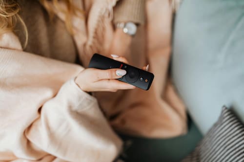 Más de la mitad de las madres chilenas prefieren ver series en esta plataforma de streaming, según estudio
