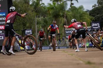 A nada de la gloria: Martín Vidaurre consigue su segunda medalla consecutiva en Copa Mundial