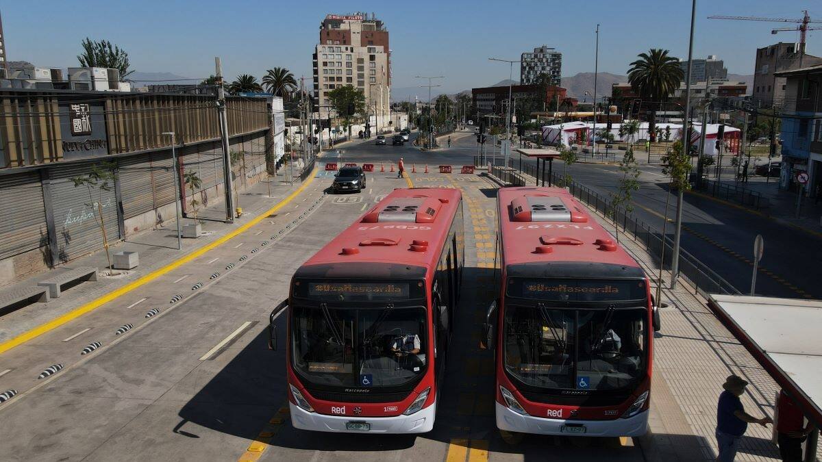 Conductor de micro se encuentra grave tras ser apuñalado cerca del corazón por un taxista