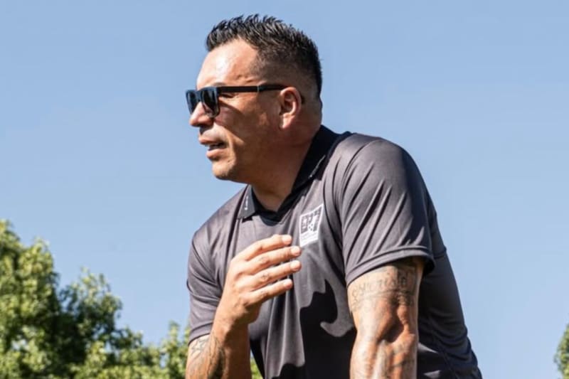 El ex delantero será el nuevo DT de Santiago Morning. Foto: Esteban Paredes en Instagram.