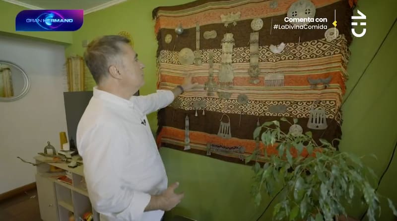 Esta es su colección de joyería mapuche de este siglo