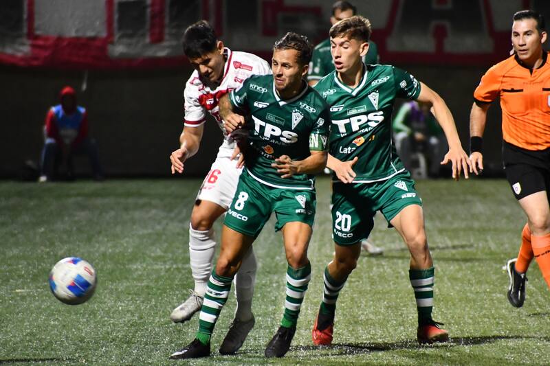 El cuadro Caturro perdió el liderato y el invicto a manos de Deportes Copiapó. (Foto: Aton)
