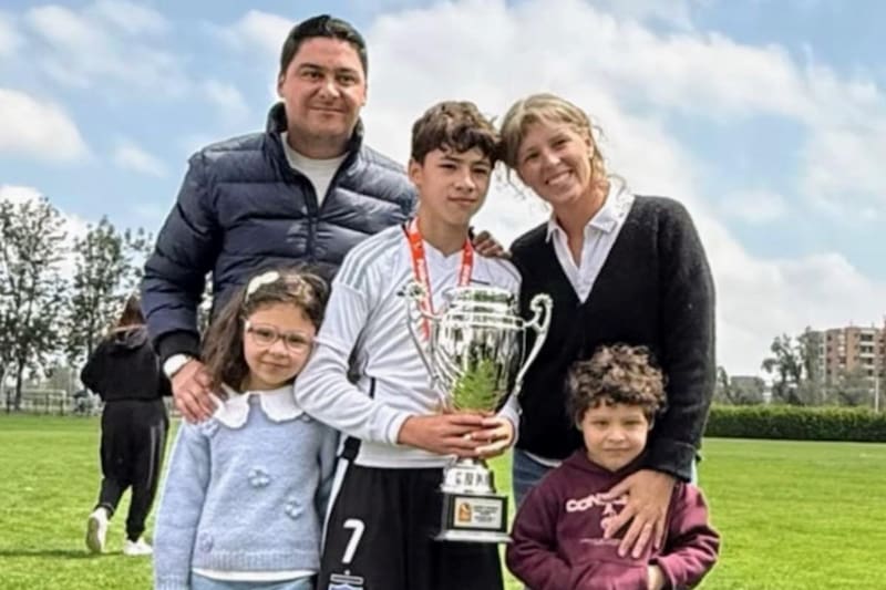 El joven delantero sumó su primer título en el fútbol joven de Colo Colo.