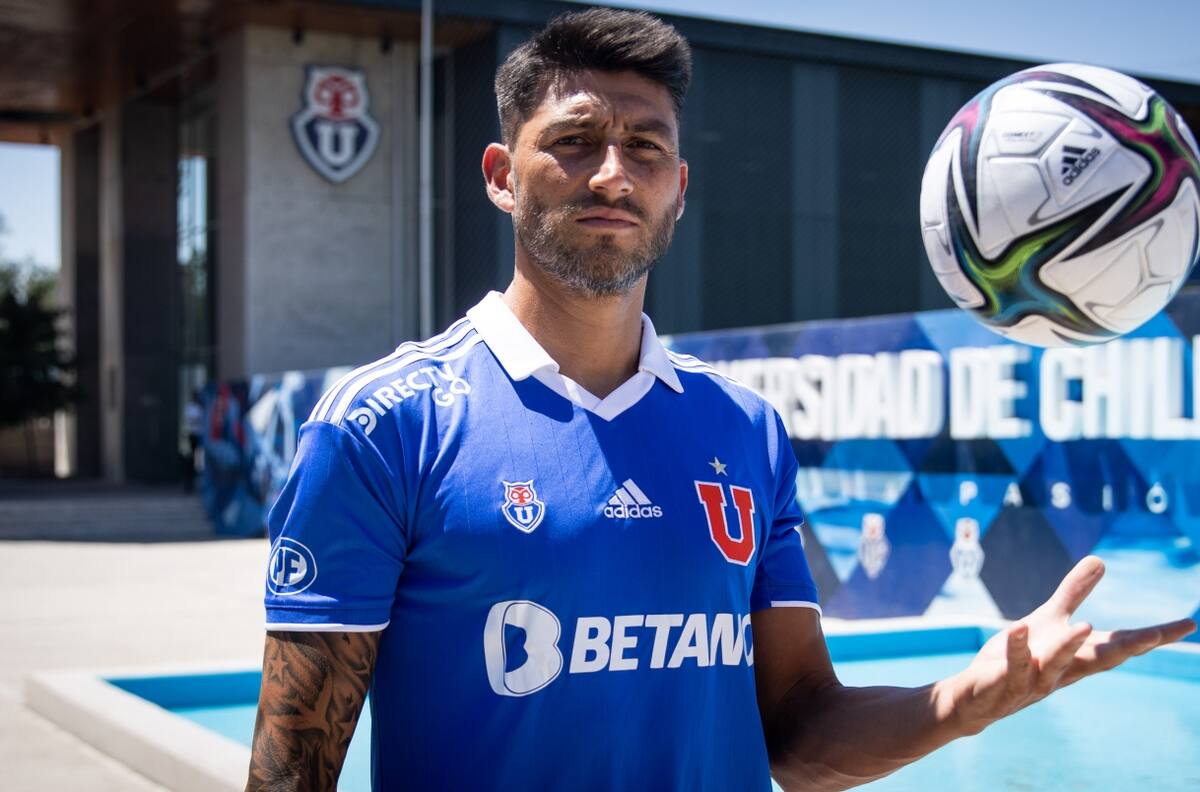 Álvaro Brun y el juvenil que más lo asombró en sus primeros días en la U: "Me gusta mucho como juega"