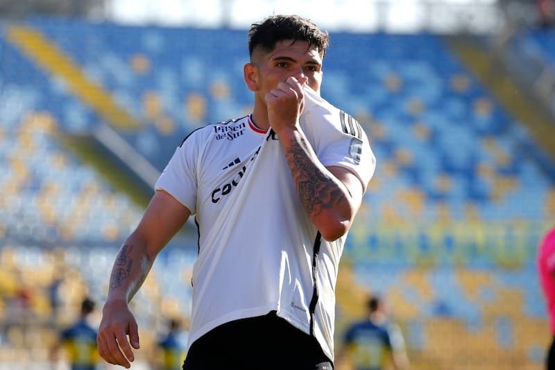 jugando por Colo Colo.