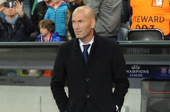 Zinedine Zidane volvería al banquillo para dirigir a este equipo en Europa