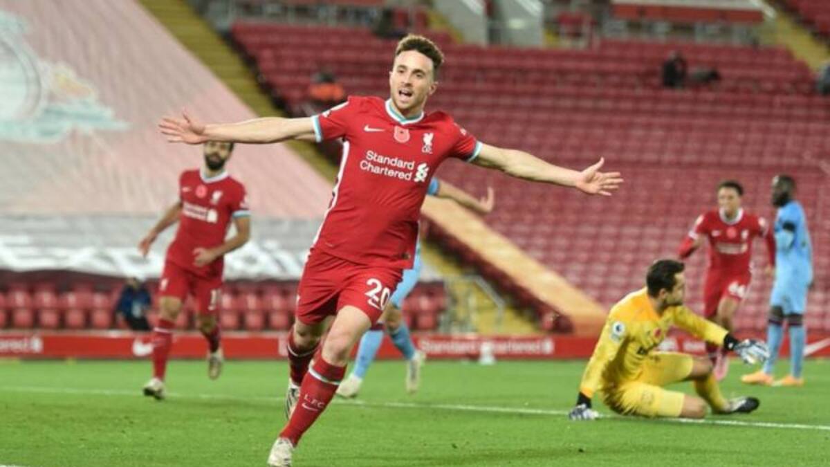 Liverpool se recuperó y se quedó con la punta de la Premier League ante el West Ham