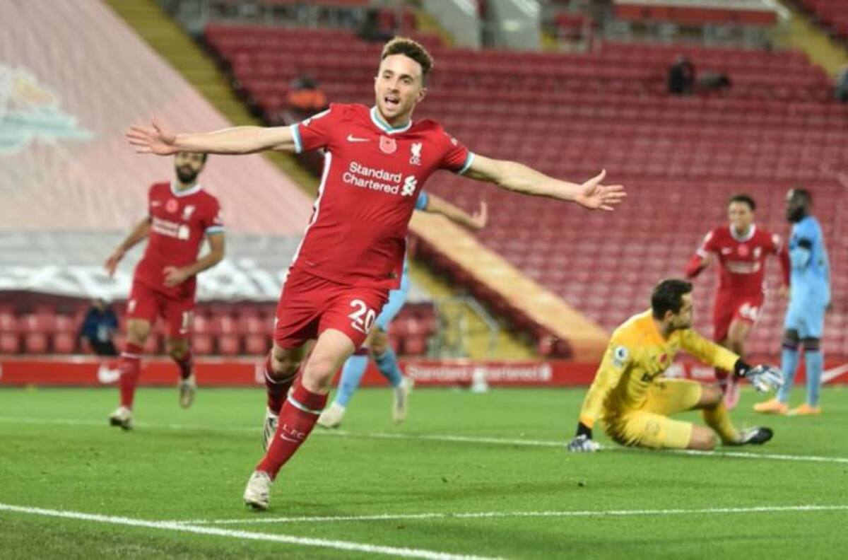 Liverpool se recuperó y se quedó con la punta de la Premier League ante el West Ham