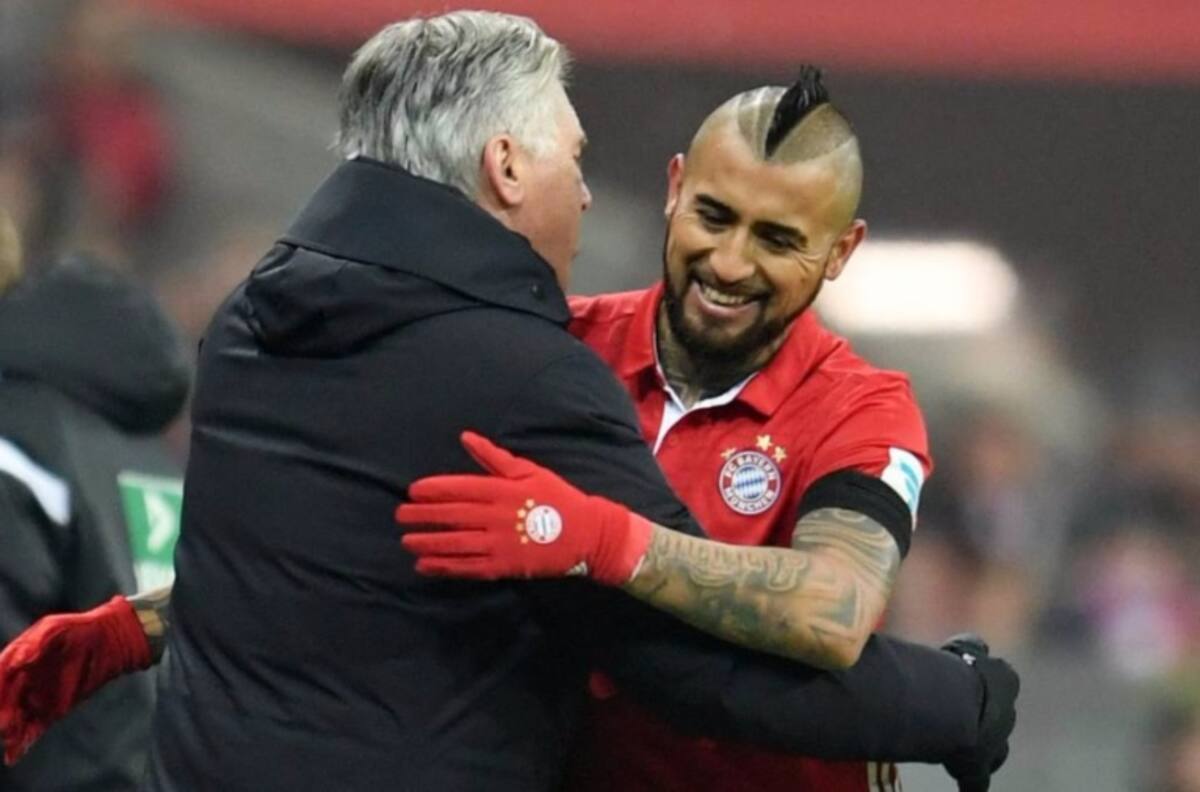 El emotivo reencuentro de Arturo Vidal con Carlo Ancelotti