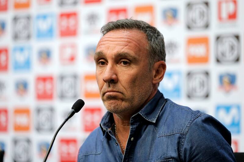 Santiago, 4 febrero 2019
El Gerente deportivo de Colo Colo, Marcelo Espina, presenta al nuevo refuerzo del Cacique, Pablo Mouche, en el Estadio monumental.
Javier Torres/Photosport