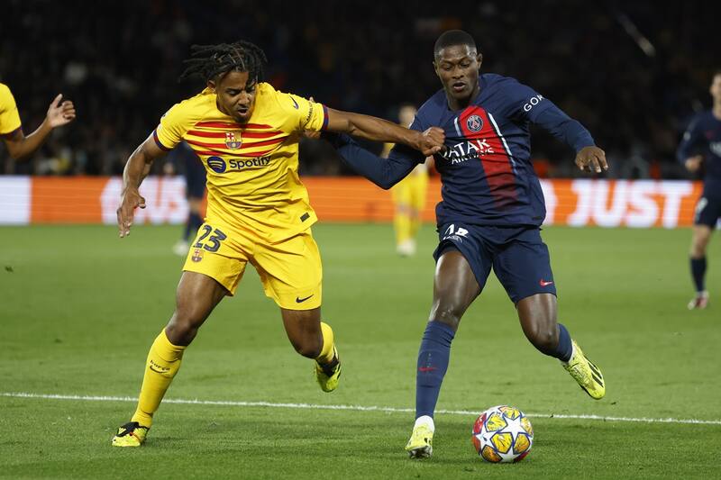 PSG vs Barcelona en Champions League. EFE