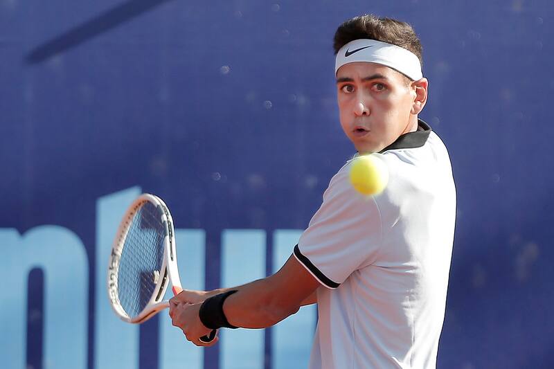 Alejandro Tabilo sumó dos triunfos en jornada de viernes del Challenger de Francavilla y avanzó a semifinales.