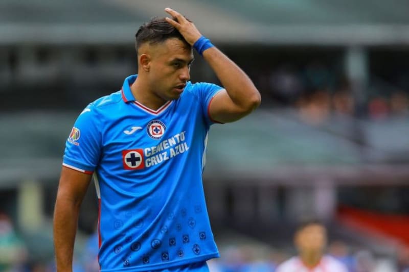 no estará en la pretemporada de Cruz Azul.