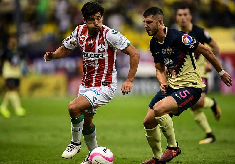 El iquiqueño Edson Puch tuvo un gran paso por "los rayos" del Necaxa en la temporada 2016-17, aunque para Villoro ha sido Ivo Basay el mejor chileno que haya pasado por su club.