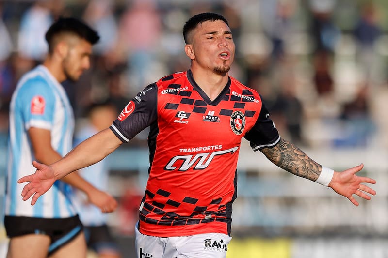 Daniel Castro quiere ser el arma secreta de Deportes Limache en La Portada.