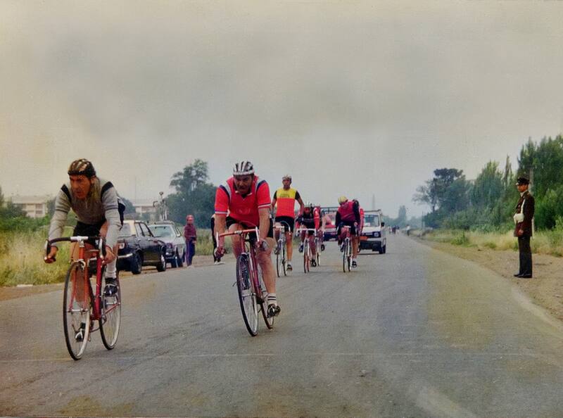 Cuando tenía 60 años, tomó la decisión de volver a competir. Se inscribió en las pruebas de ciclismo laboral
