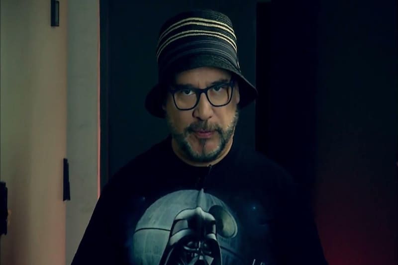 regresa con las conspiraciones, los ovnis y lo paranormal en un nuevo programa