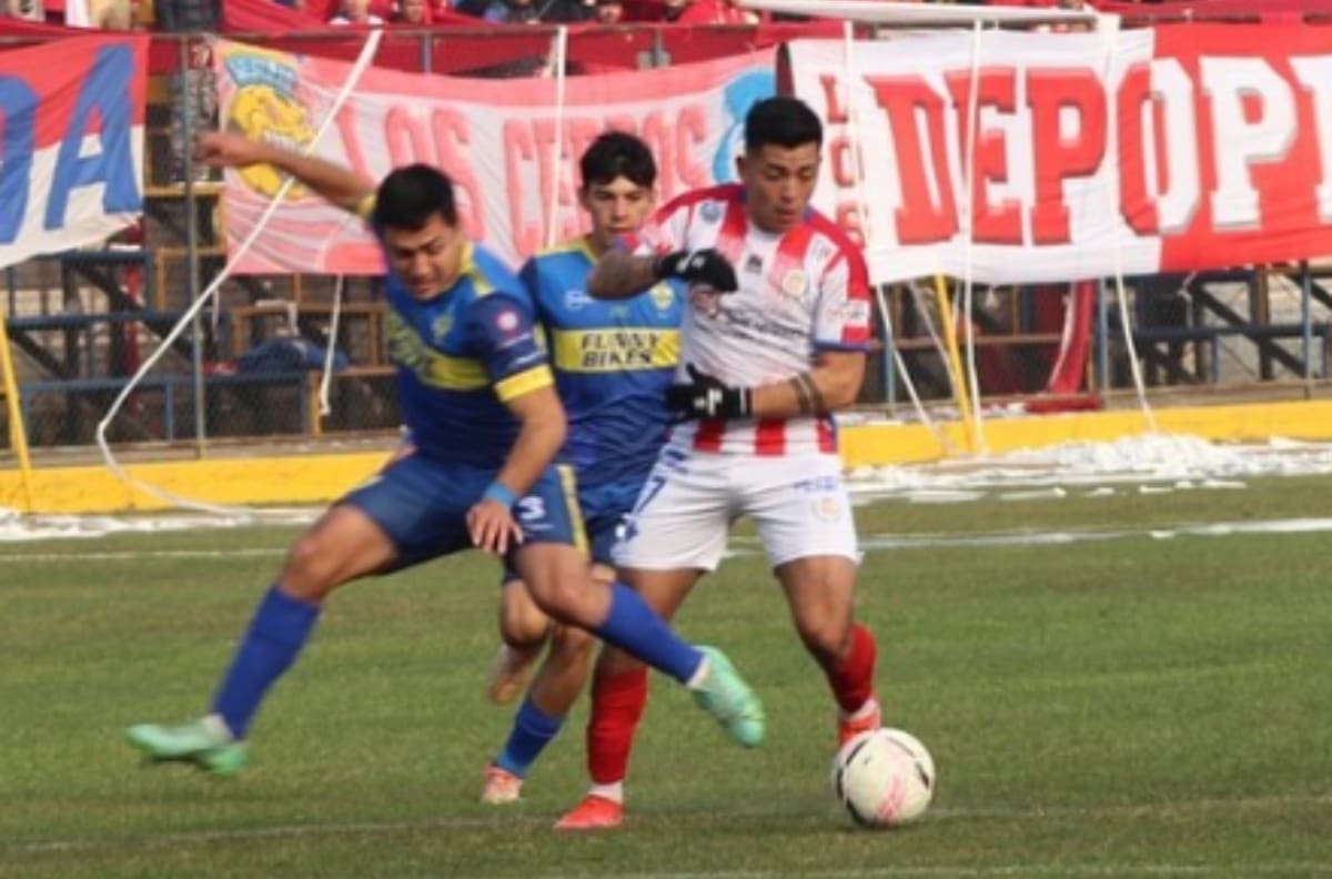 Resultados Tercera A: Deportes Linares se impuso a Provincial Ranco y se consolida en la cima del Grupo Sur