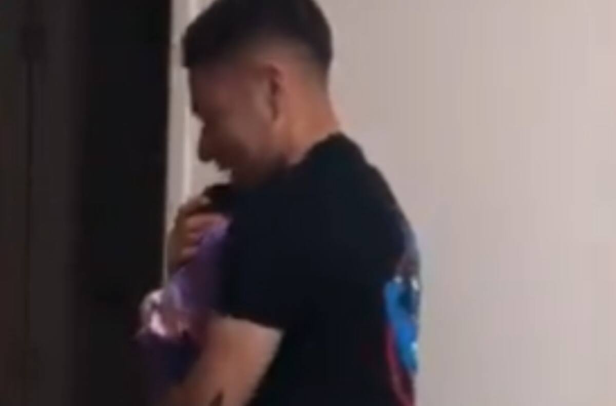 La nueva faceta de baile con la que Óscar Opazo se entretiene con sus hijas en casa