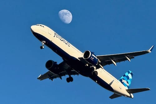 En medio de rumores de quiebra: Aerolínea cancela todos sus vuelos a principal destino turístico