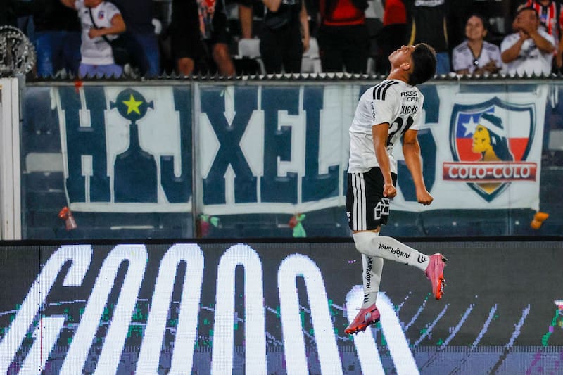 Los albos derrotaron en el final a Everton y sumaron su primer triunfo. Foto: Aton.