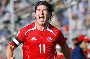 Premio Matador: La Superpolla que te premia con una camiseta de La Roja firmada de Marcelo Salas