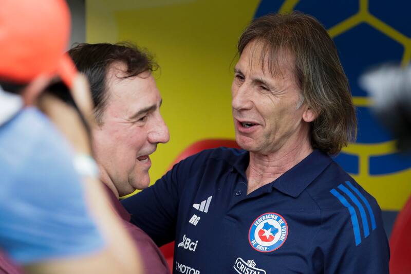 en la derrota ante Colombia por 4-0. Foto: Agencia EFE.