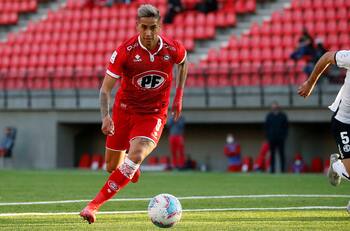 Juan Carlos Letelier: "La solución en la ofensiva de 'La Roja' no es Andrés Vilches"