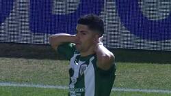VIDEO | Para no creerlo: el insólito autogol desde mitad de cancha que se presenció en el fútbol argentino