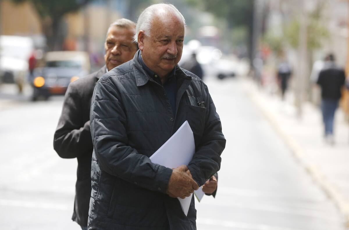 Guillermo Teillier: Presidente del PC fue hospitalizado por complicaciones de salud