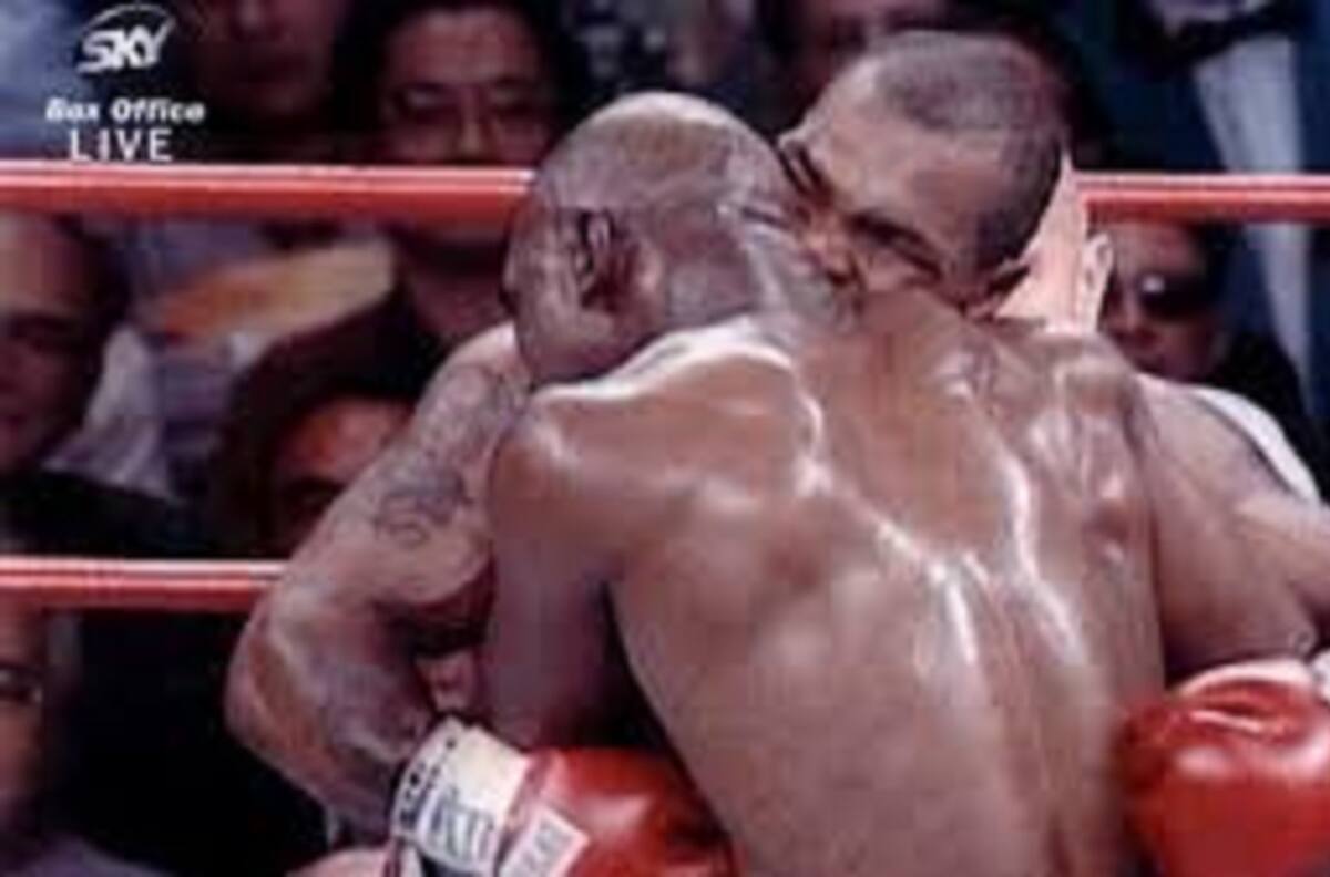 Tyson vs Holyfield: El día más oscuro en la carrera de Mike