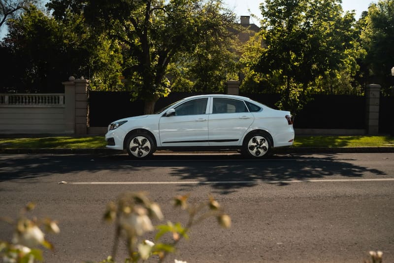 El nuevo Dongfeng E70 ahora a la venta a particulares.