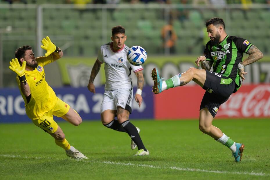 Colo Colo no pudo competir con América Mineiro en Brasil. (Foto: Agencia Aton)