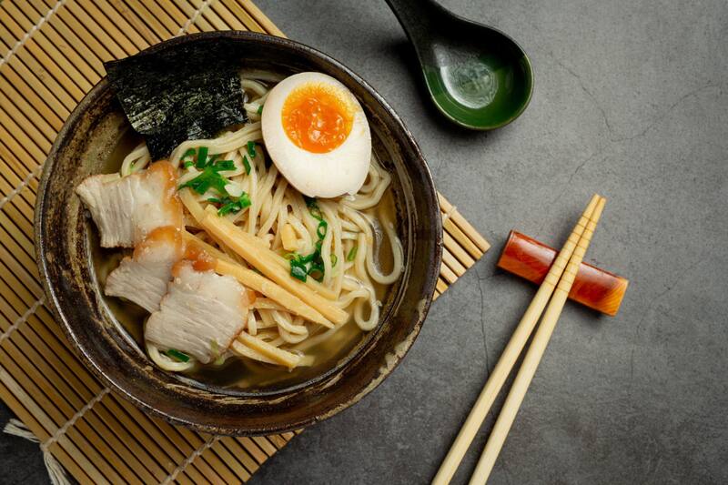 Si nunca has probado ramen, estos tres lugares son perfectos para hacerlo.