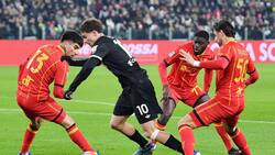 De debut soñado a quedar expuesto por su DT: los duros 32 minutos de Matías Pérez ante Juventus